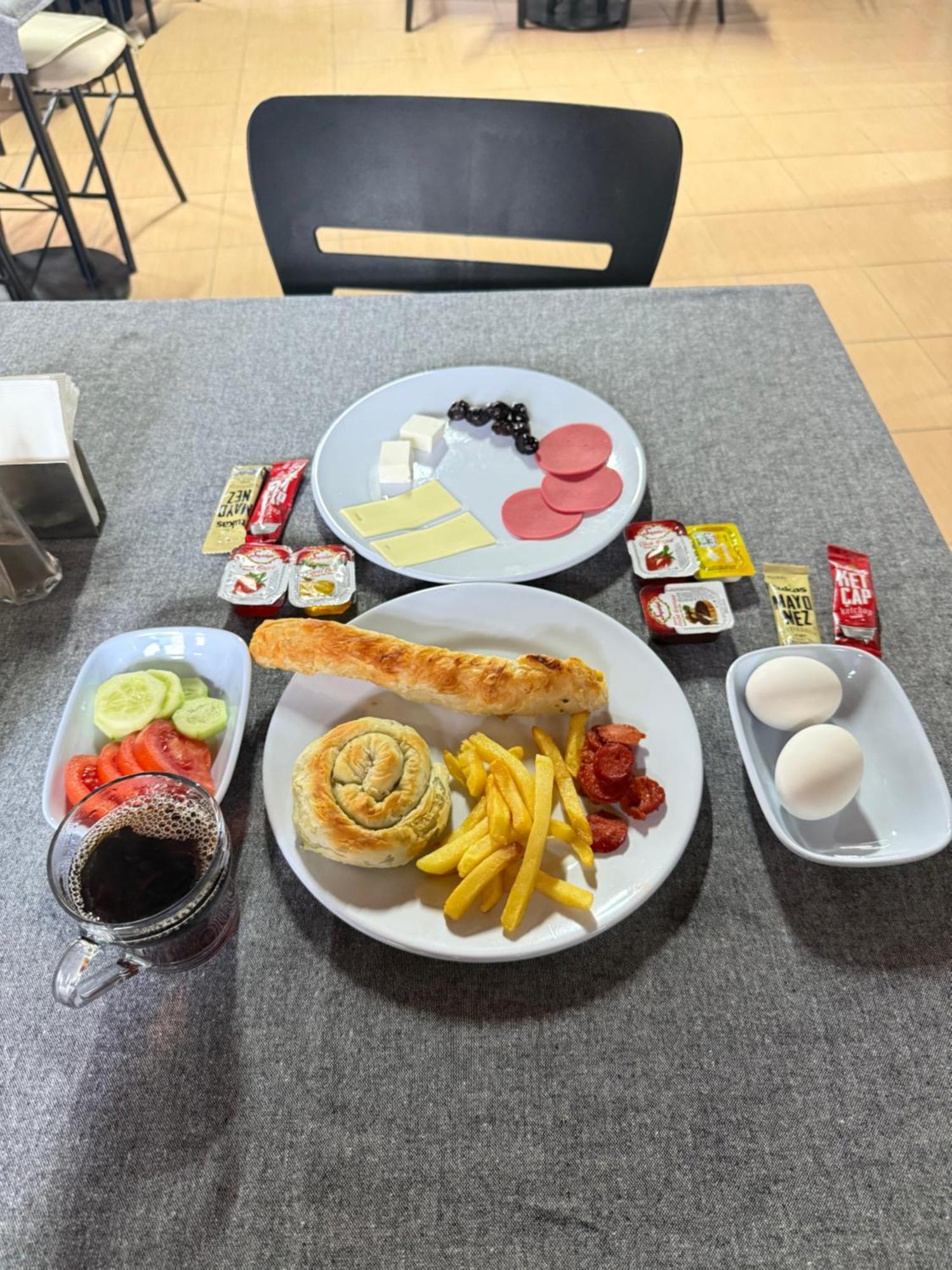 Glr Otel Μπαλικεσίρ Εξωτερικό φωτογραφία